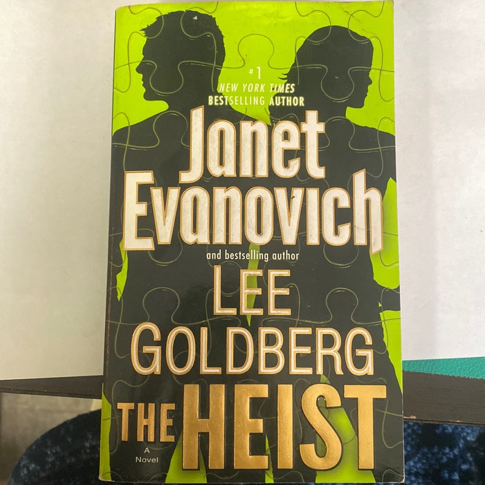 Janet evanovich The Heist book